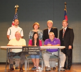 Historic  Golf Signing for Coach Cunningham & Lady Cats